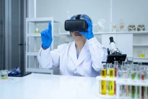 Benefits of Virtual Reality in Medicine
