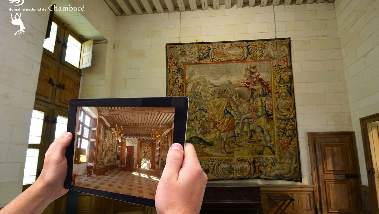 Chambord: the Tablet through the French castle