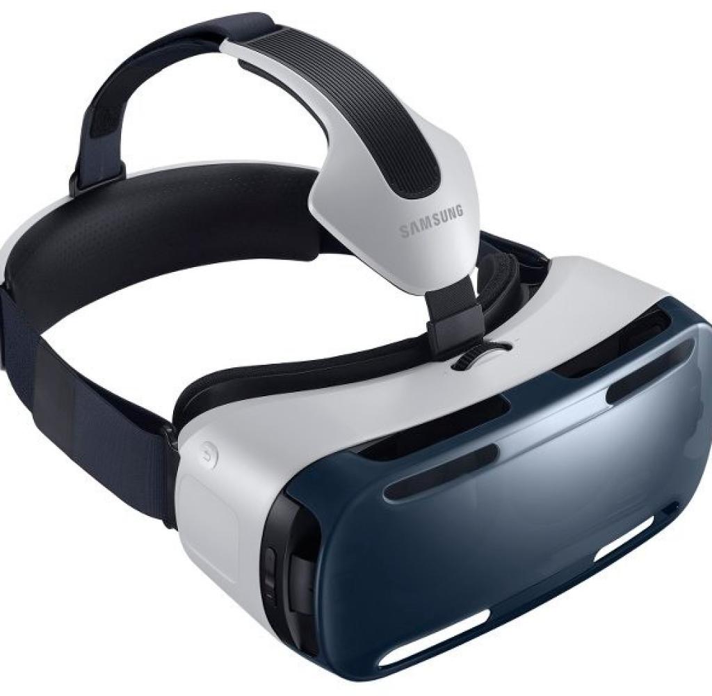 Samsung Gear VR: Flap open, smartphone pure, be in the virtual world. This is how the Samsung Gear VR works. In the development of the VR glasses, the South Korean group collaborated with Oculus VR, among others. Unlike their Rift glasses, however, the Gear VR needs the Samsung Galaxy Note 4 smartphone to work. This acts as a screen. With a price of 199 euros, the Gear VR is quite expensive. The variety of available apps is also expandable.
