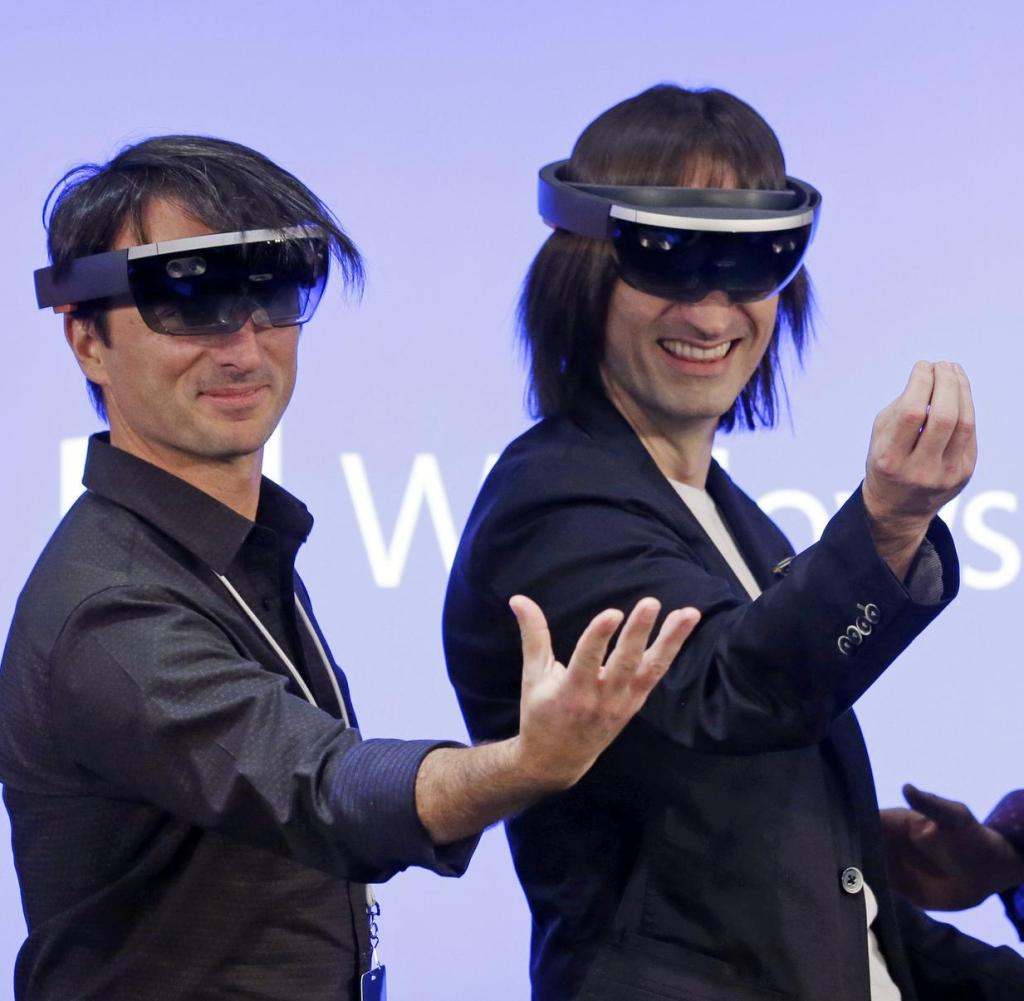 Microsoft managers at least like playing around with the hololens. In the coming year it should be available for developers to buy
