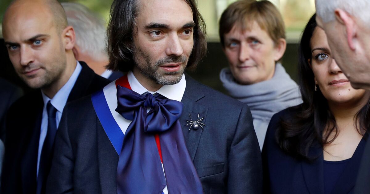 
    Cedric Villani explains why AI has led to a 'flip of the cards' in the scientific community
