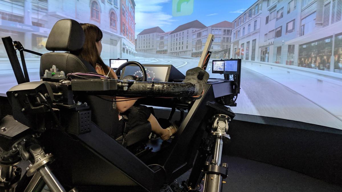Car development: Driving simulators turn the laboratory into a road