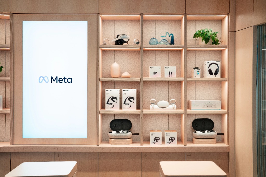 
					Meta will open its first physical store on May 9									